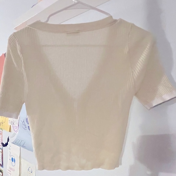 Cream/white - Picture 2 of 2